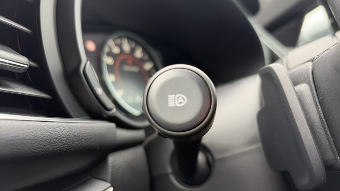 Mazda 3 2.5 e-Skyactiv G MHEV [140] Takumi 5dr Auto Petrol Hatchback - Image 32